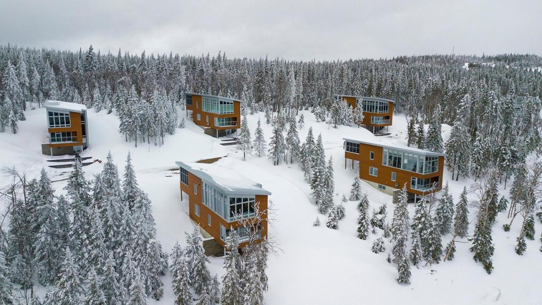 Les Chalets Du Massif De Charlevoix เปอตีต-ริวิแยร์-แซ็งต์-ฟรองซัวส์ ภายนอก รูปภาพ